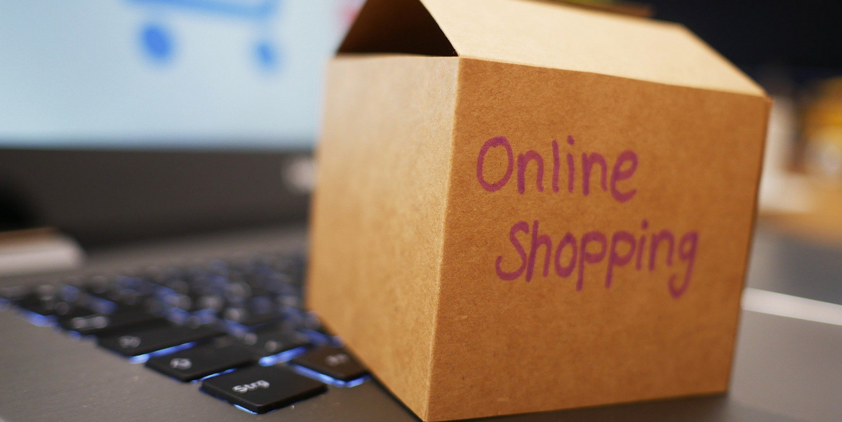 Partnership CCIAA-Ebay per l'avvio dell'e-commerce per le imprese italiane Partnership CCIAA-Ebay per l'avvio dell'e-commerce per le imprese italiane